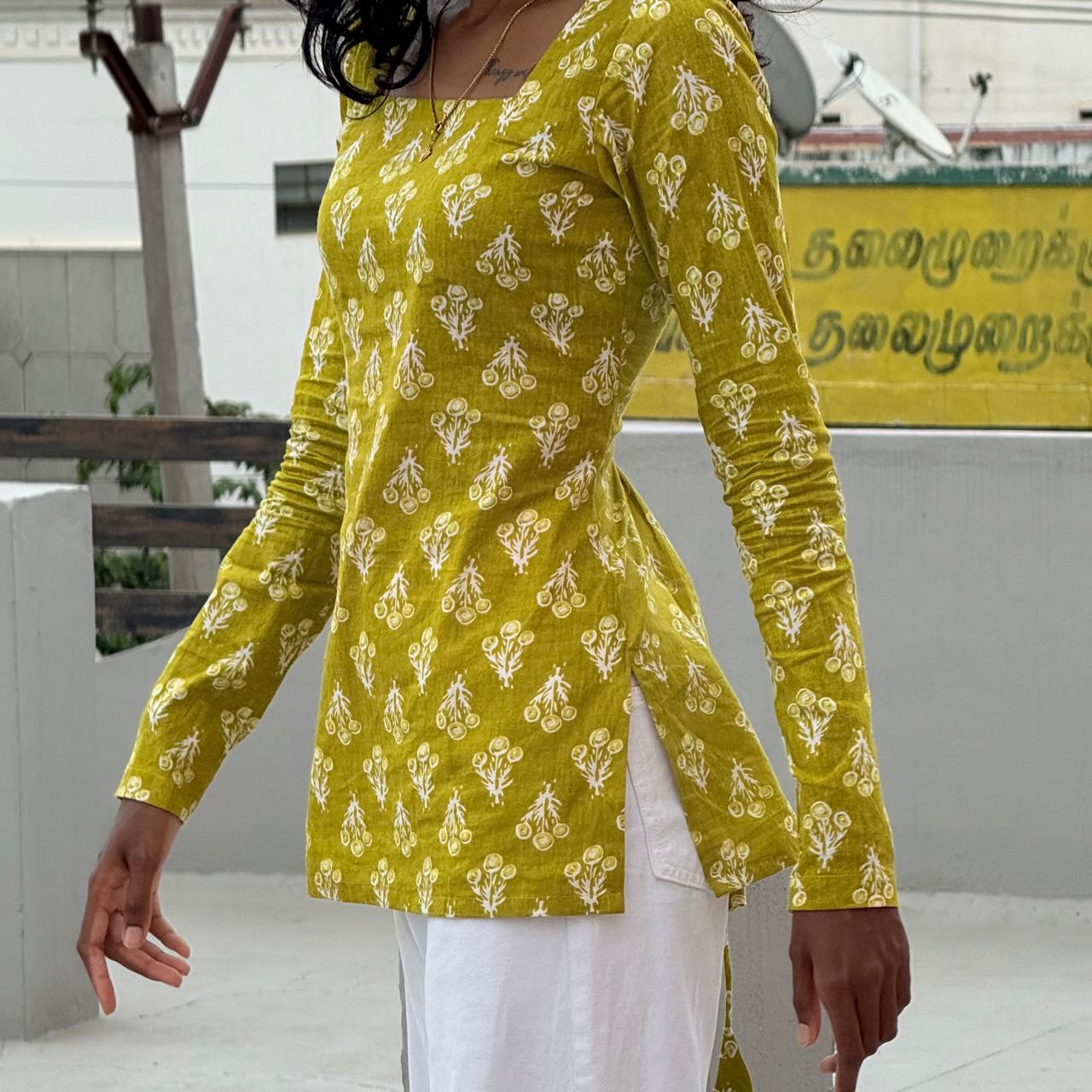 Thulasi Cinch Full Sleeve Short Kurti