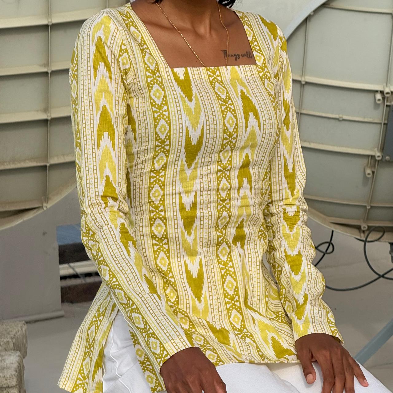 Thulir Cinch Full Sleeve Short Kurti