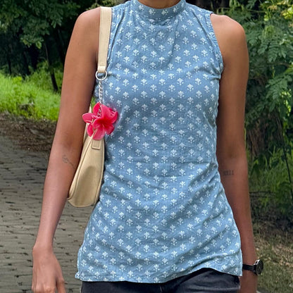 Saayal Cinch Sleeveless Short Kurti